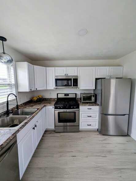 Building Photo - 3806 Allenhurst Ln