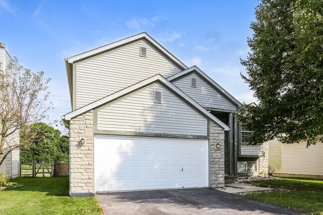 Building Photo - Spacious 3-bedroom Home in Groveport, OH