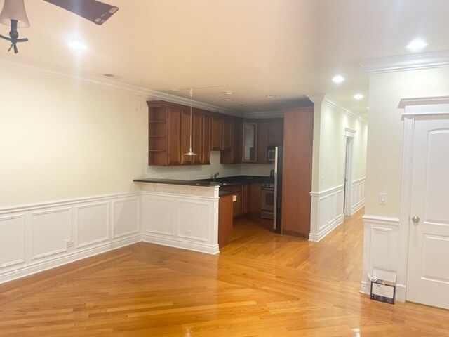 Building Photo - 5062 N Kimball Ave