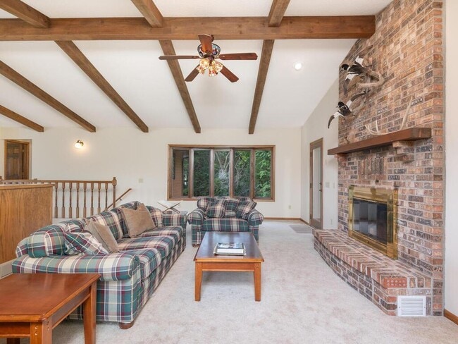 Building Photo - 1760 Mt Hope Rd