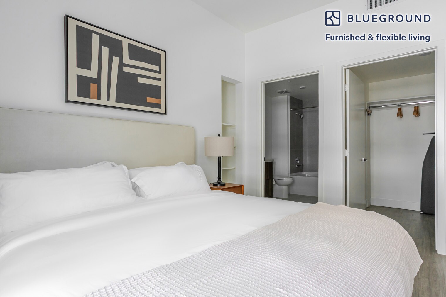 Building Photo - 760 S Serrano Ave