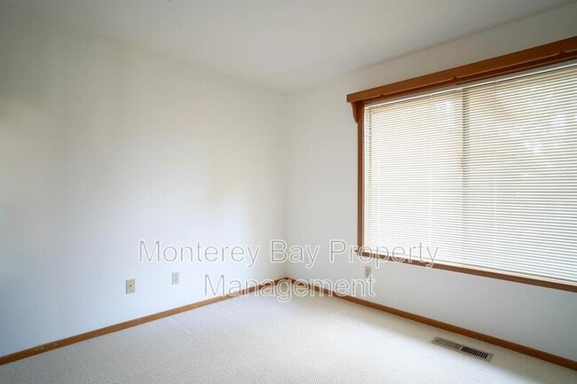 Building Photo - 1510 Monterey Salinas Hwy