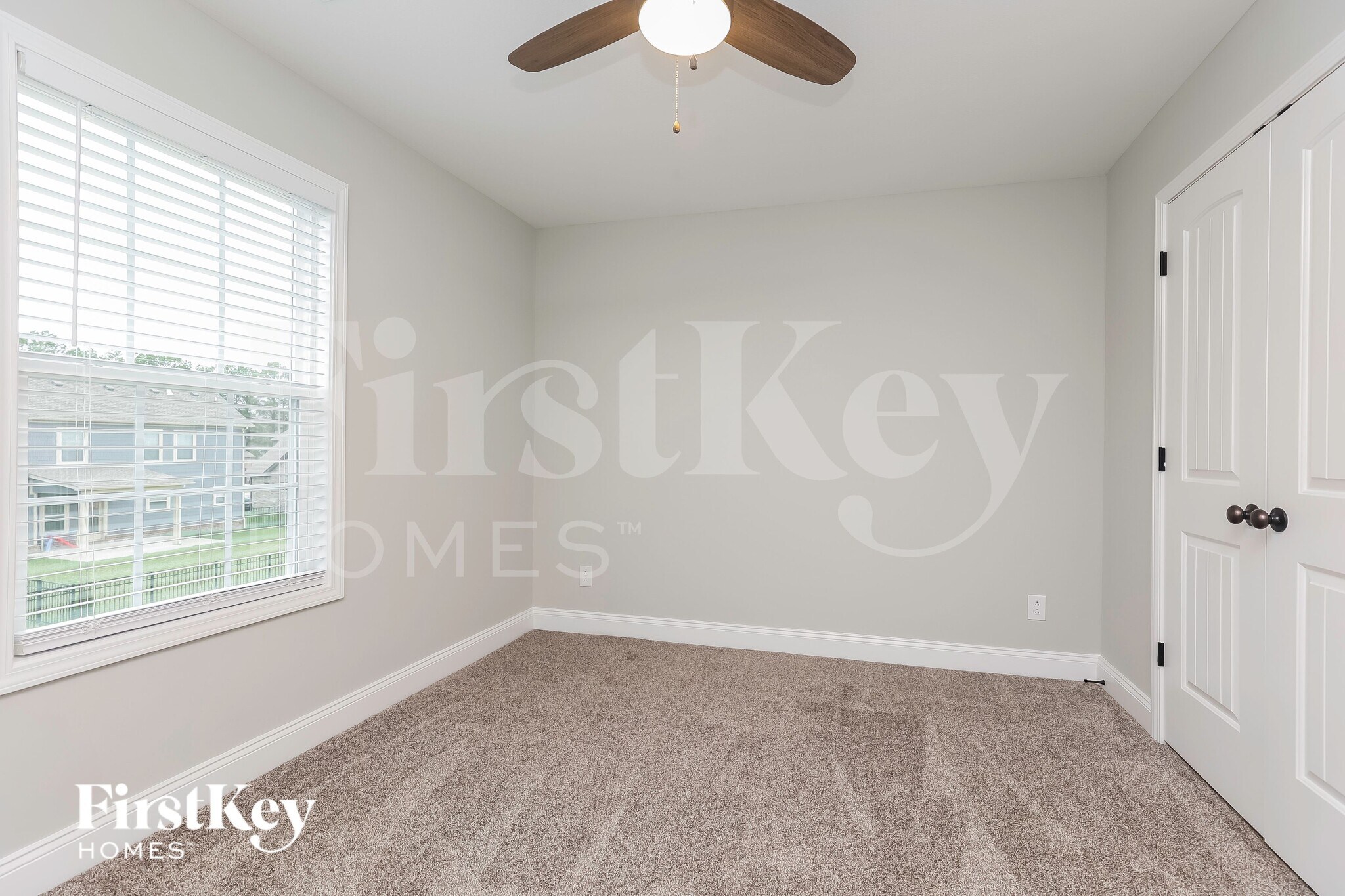 Building Photo - 516 Dexter Dr