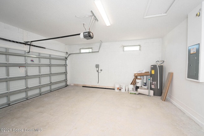 Building Photo - 1106 Homer St NW