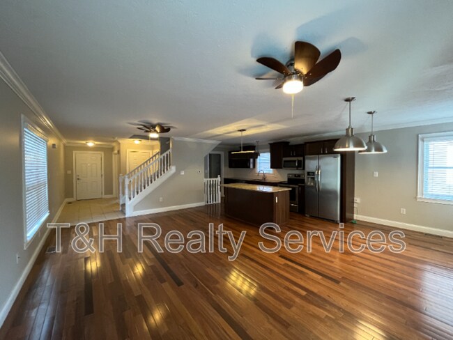 Building Photo - 2029 Ruckle St