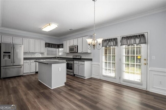 Building Photo - 4220 Hunters Green Way NE