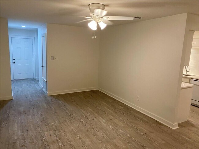 Building Photo - 2408 Burleson Ct