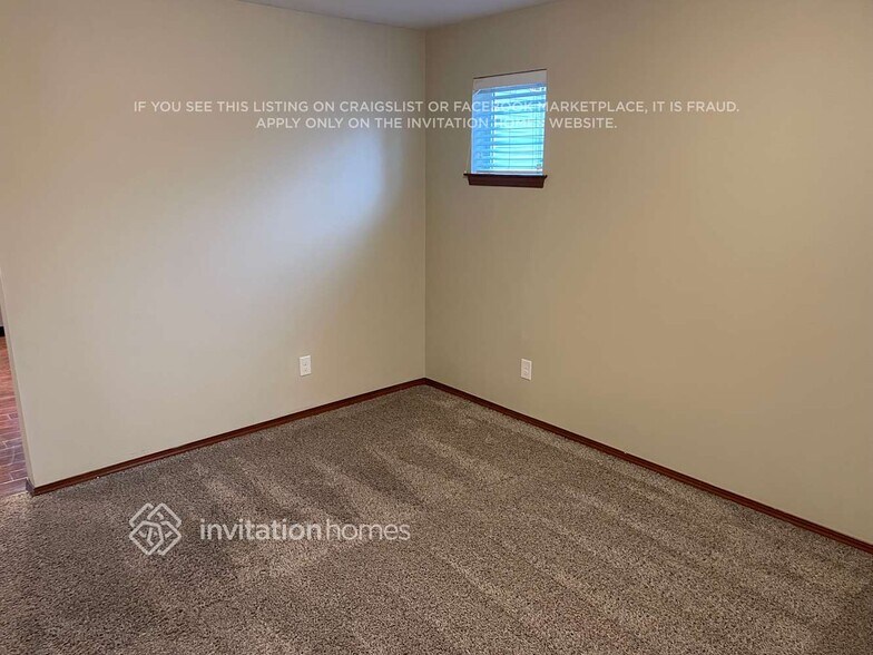 Building Photo - 6117 86th Ave NE