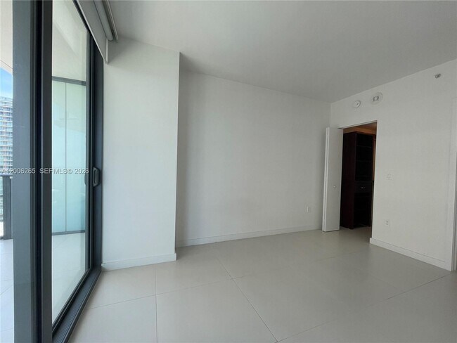 Building Photo - 1300 S Miami Ave