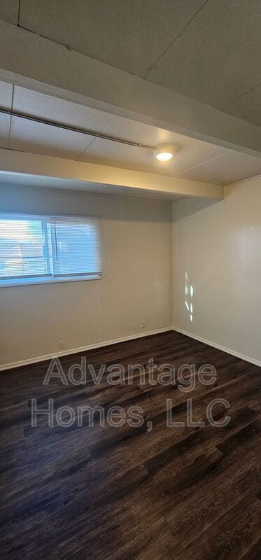 Building Photo - 908 N 70th St