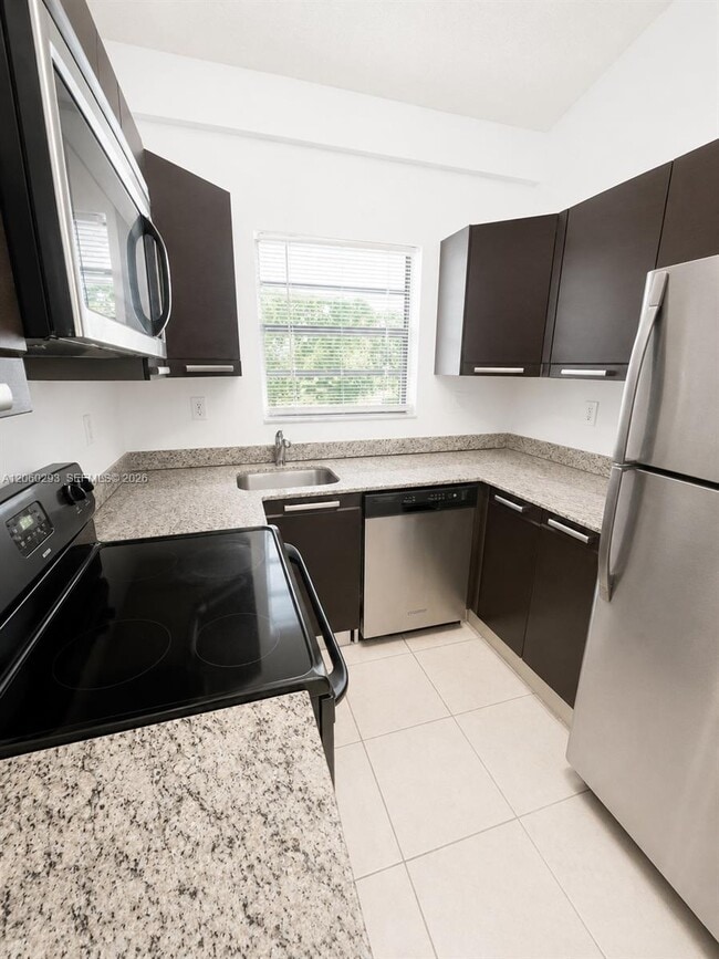 Building Photo - 11219 Royal Palm Blvd