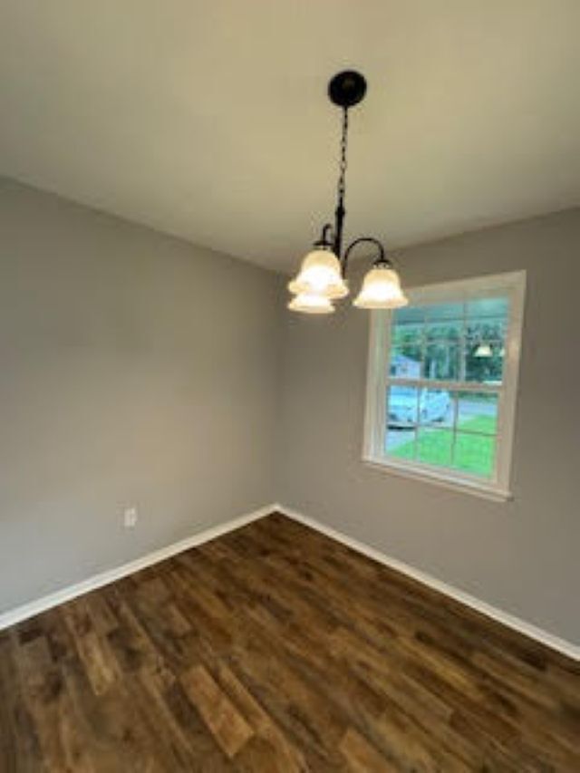 Building Photo - 804 E 4th St