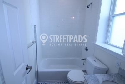 Building Photo - 2 bedroom in Cambridge MA 02138