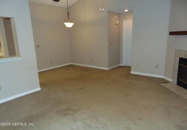 Building Photo - 218 Cranes Lake Dr