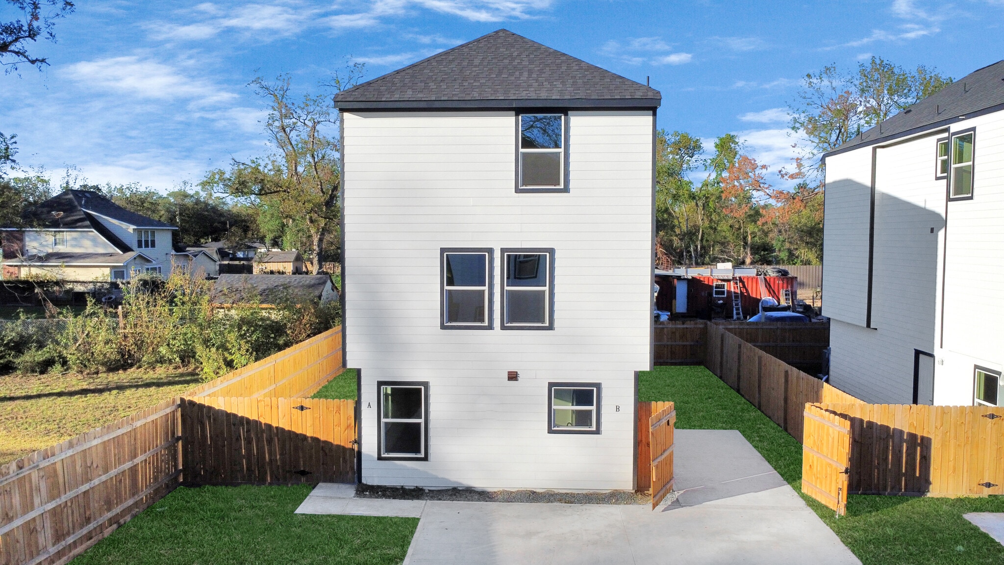 Building Photo - 6315 Sandra St