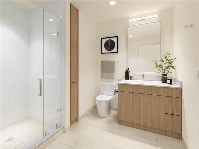 Building Photo - 320 W 6th St