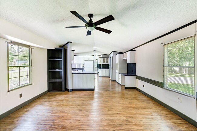 Building Photo - 26342 Hunters Trail