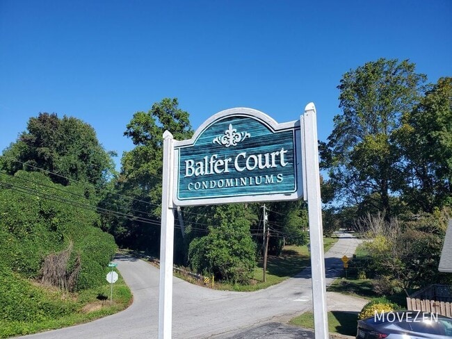 Building Photo - 3 Balfer Ct
