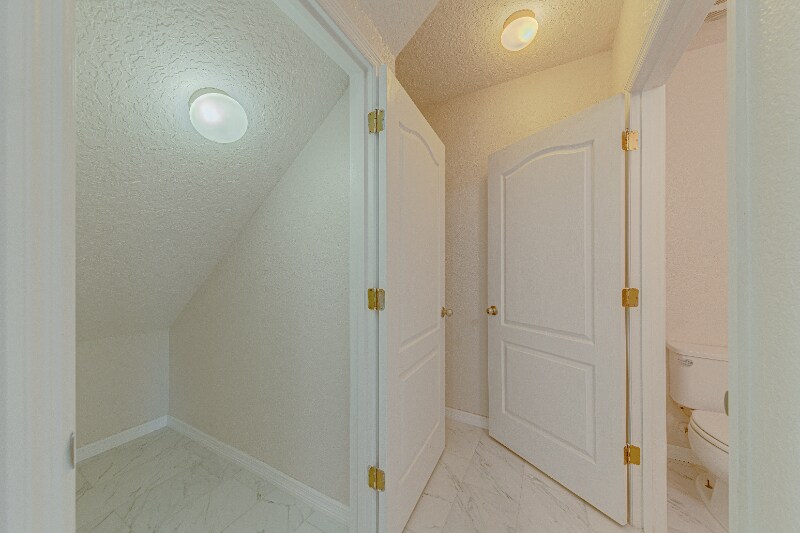 Building Photo - 16647 Broadford Ln