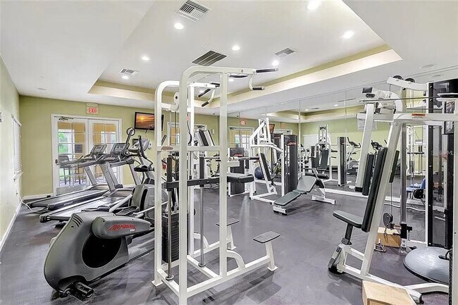 Building Photo - 5500 Bentgrass Dr