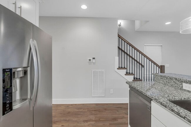 Building Photo - Beautiful North Nashville Home