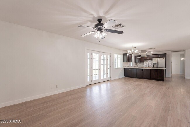 Building Photo - 6808 E Loma Land Dr