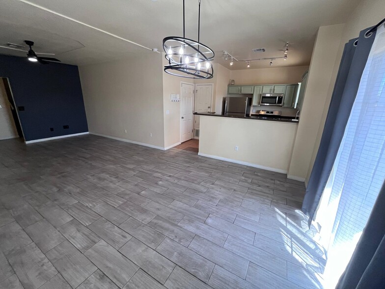 Building Photo - 3150 N Yarbrough Dr