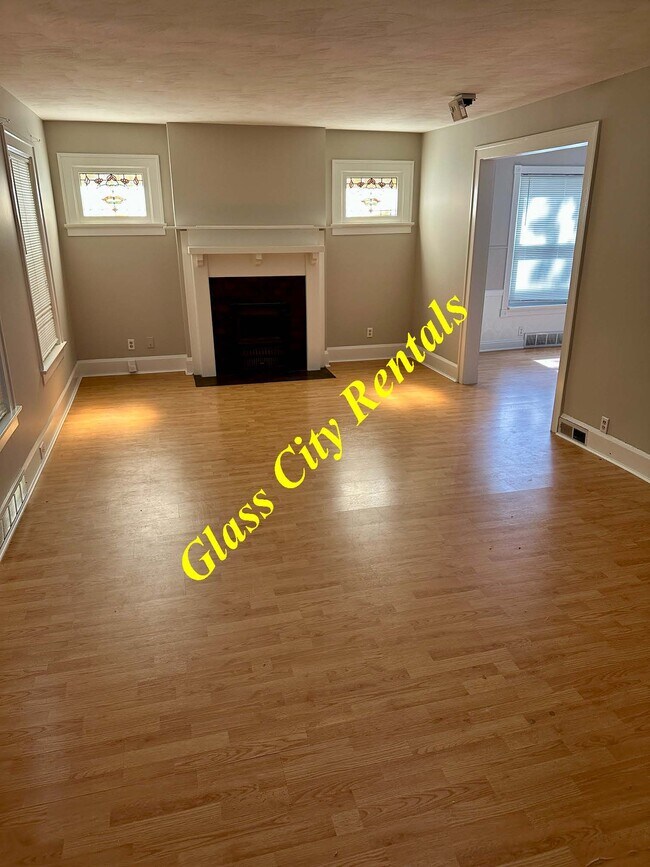 Building Photo - 4351 Willys Pkwy