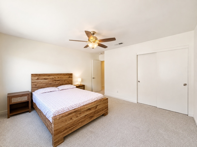 Building Photo - Beautiful and almost Brand New 3 Bedroom House in Citro, Fallbrook for Rent