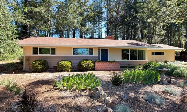 Building Photo - 275 Cold Springs Rd