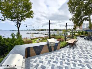 Building Photo - 122 Bodman Pl