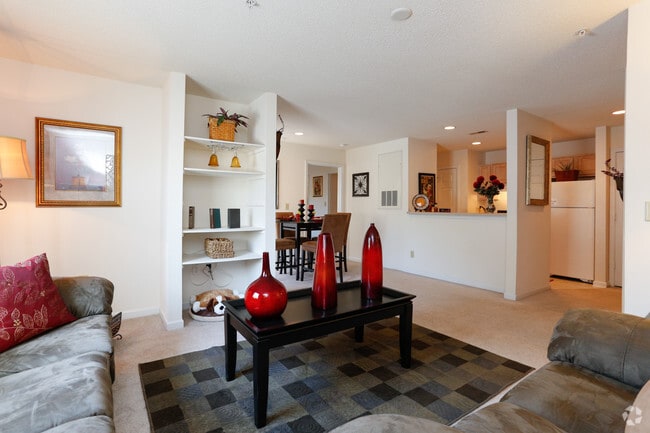 Interior Photo - Rise Avalon