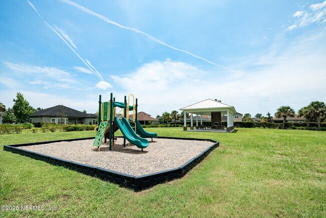 Building Photo - 35 Mercutio Ln