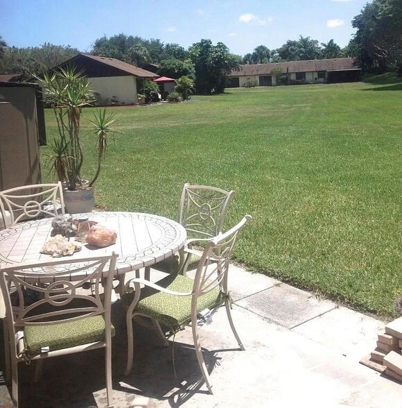 Building Photo - 80 Via de Casas Norte