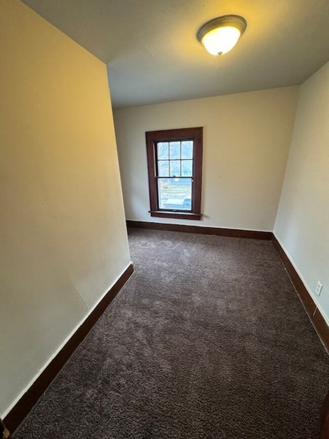 Building Photo - 4010 Lillie St