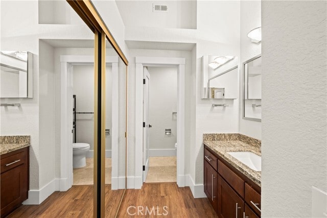 Building Photo - 15 Silver Glade Dr