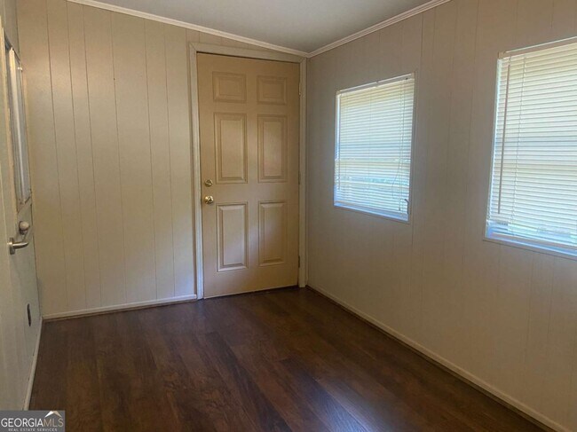 Building Photo - 522 Capri Dr