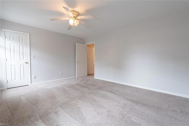 Building Photo - 420 Rennie Ct