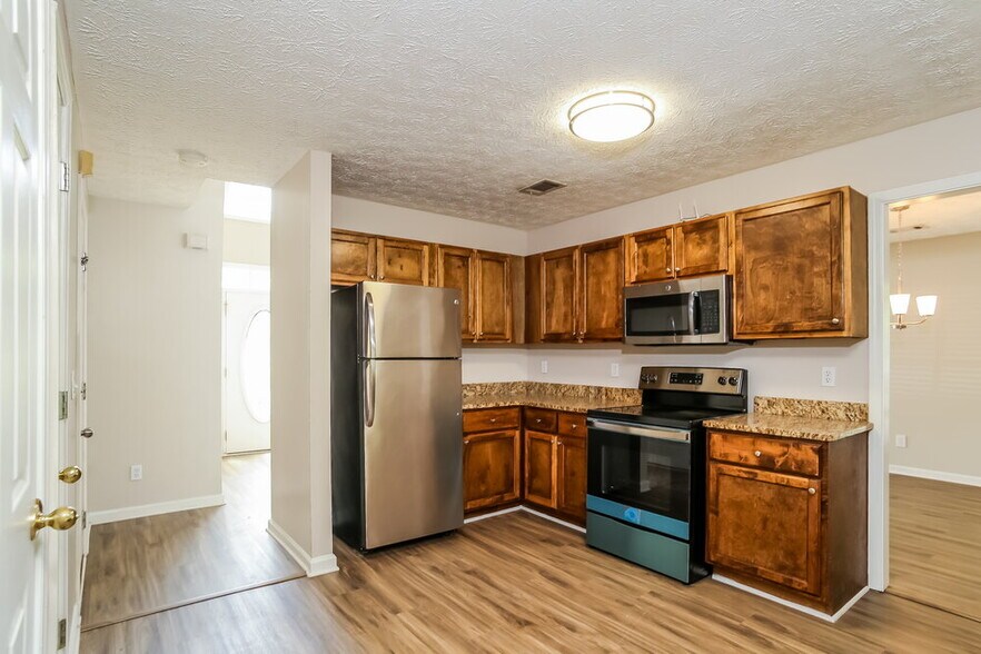 Building Photo - 104 Fallow Ln
