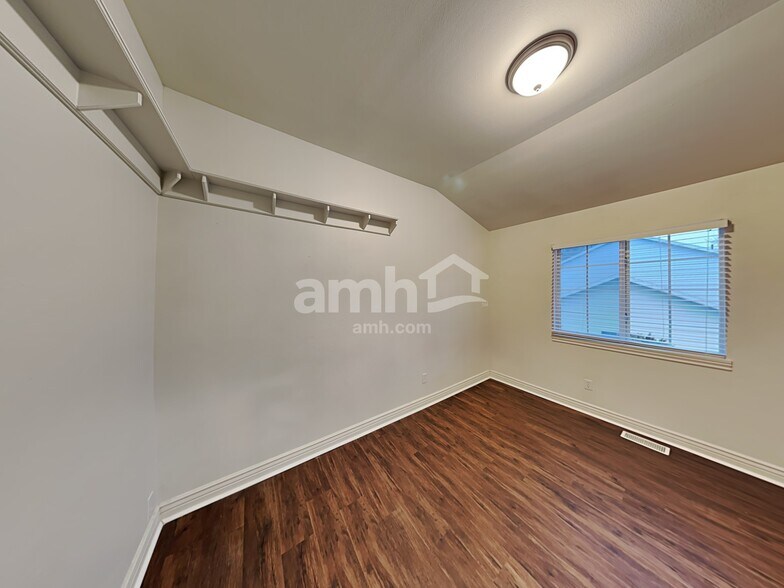 Building Photo - 436 N 2150 W