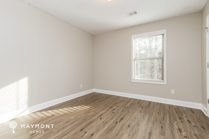 Building Photo - 1004 Allegiance Dr