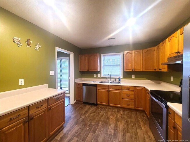 Building Photo - 1540 Graystone Rd