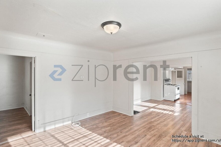 Building Photo - 7840 Church St