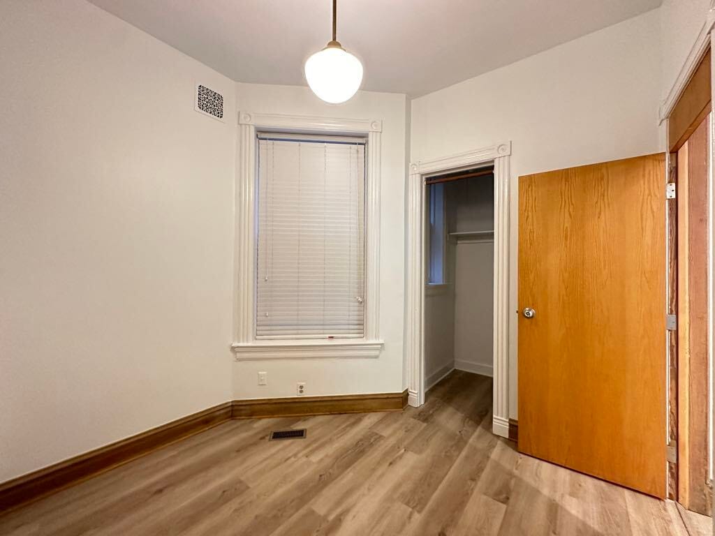 Building Photo - 3532 N Ashland Ave