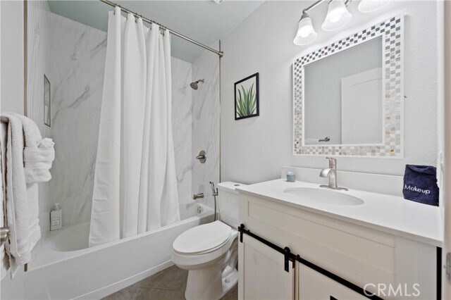 Building Photo - 80695 Columbia Ave