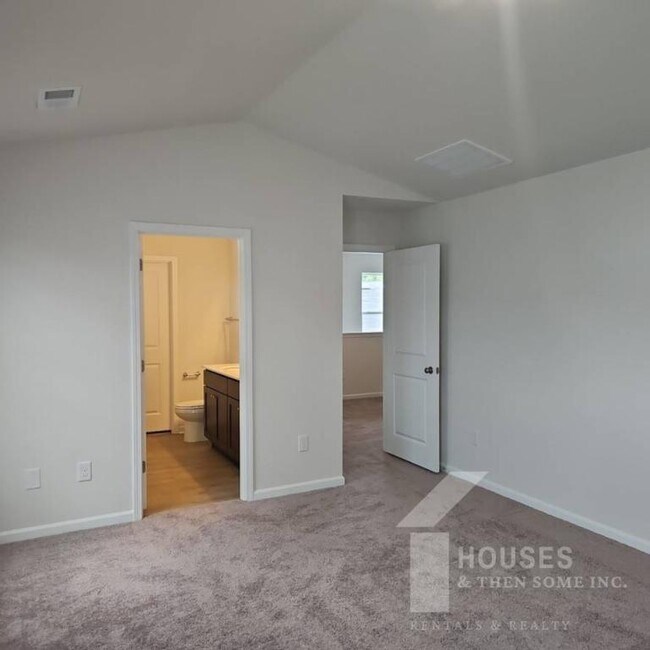 Building Photo - 338 Prosperity Ln