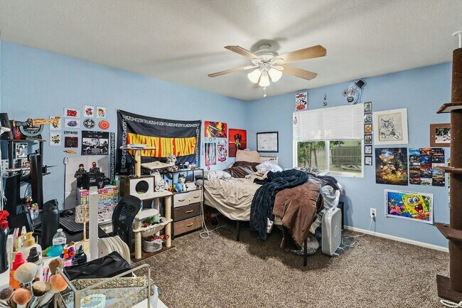 Building Photo - 4787 Sunvalley Dr