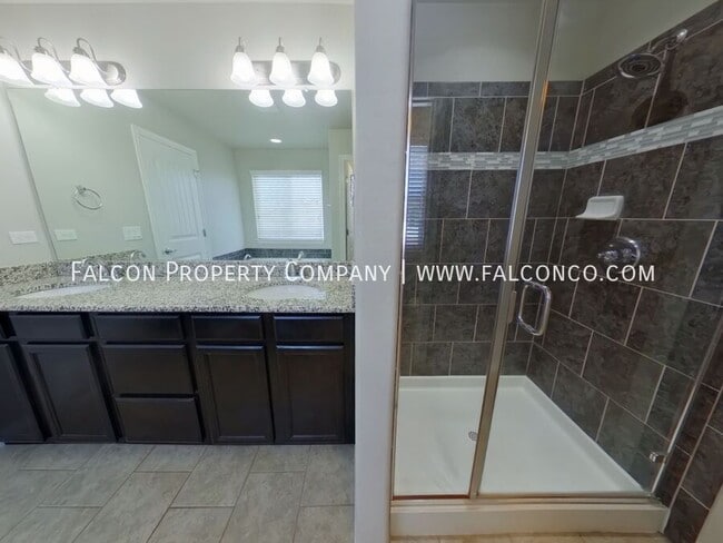 Building Photo - 12004 Eagle Crest Ct