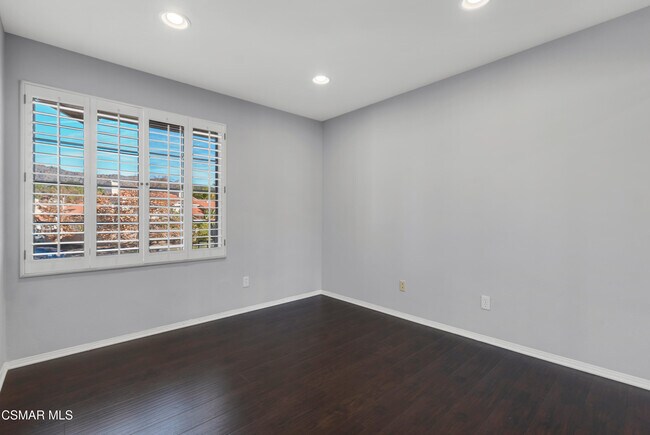 Building Photo - 487 Bernini Ct