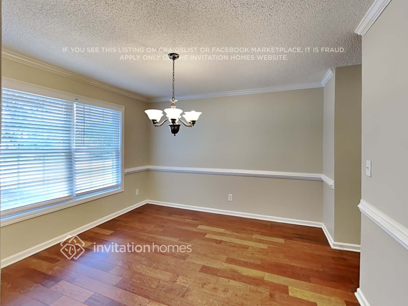 Building Photo - 3026 Lincoln Log Way